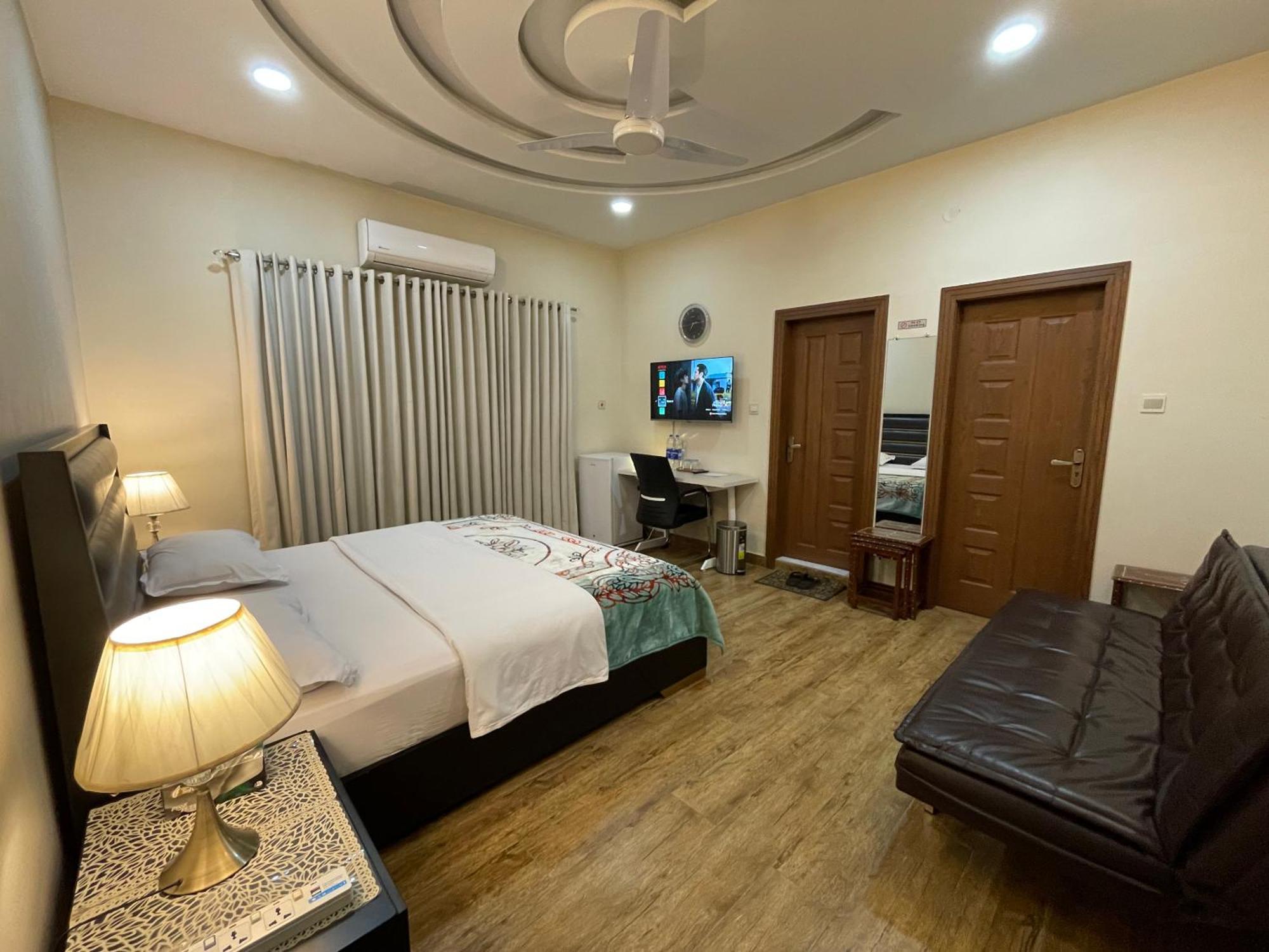 Alpha Guest House Rawalpindi Buitenkant foto