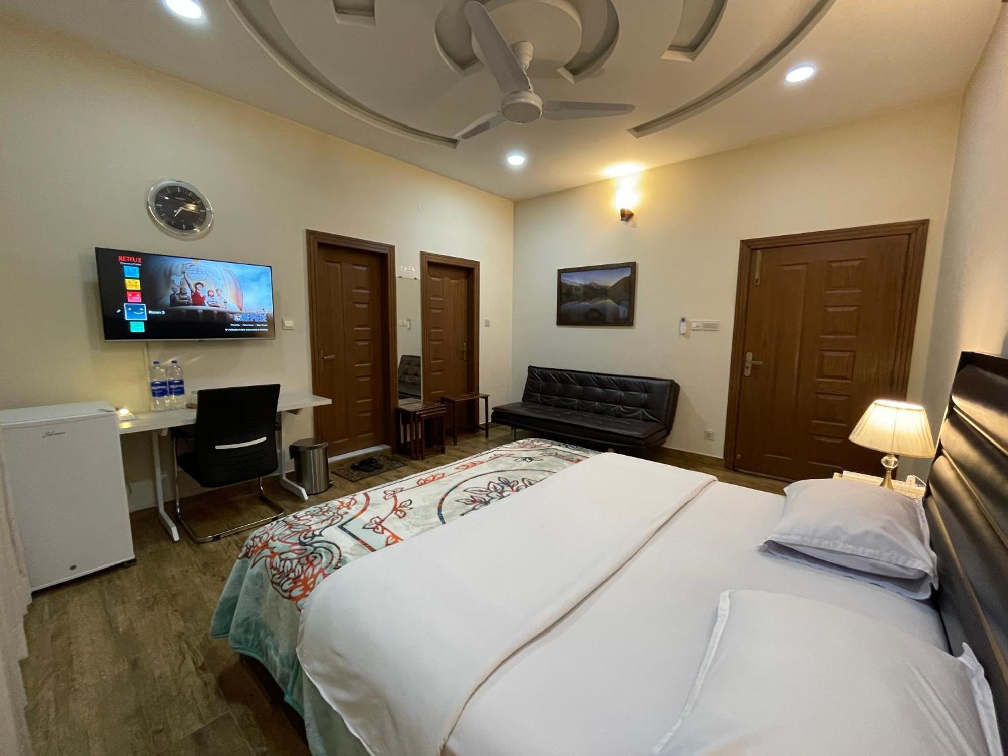 Alpha Guest House Rawalpindi Buitenkant foto