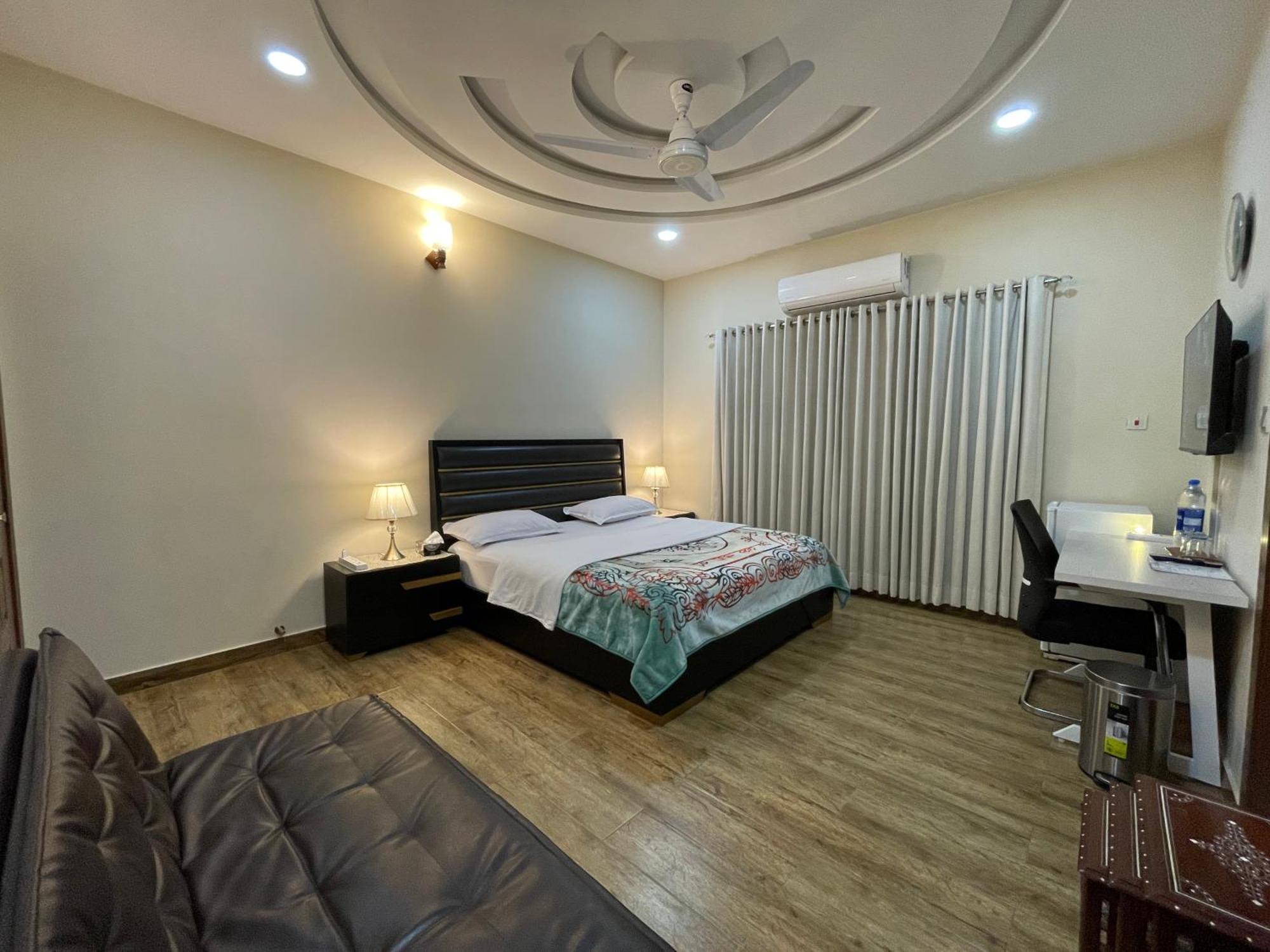 Alpha Guest House Rawalpindi Buitenkant foto