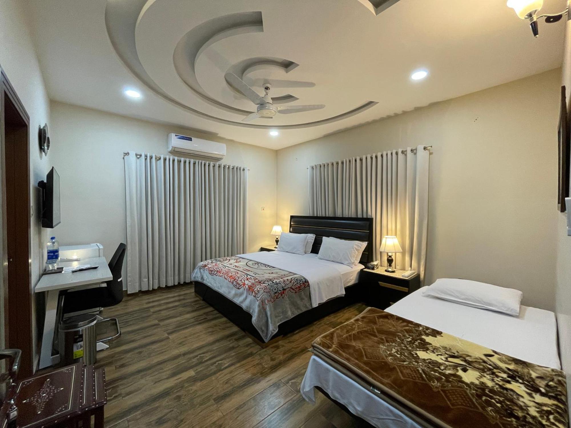 Alpha Guest House Rawalpindi Buitenkant foto