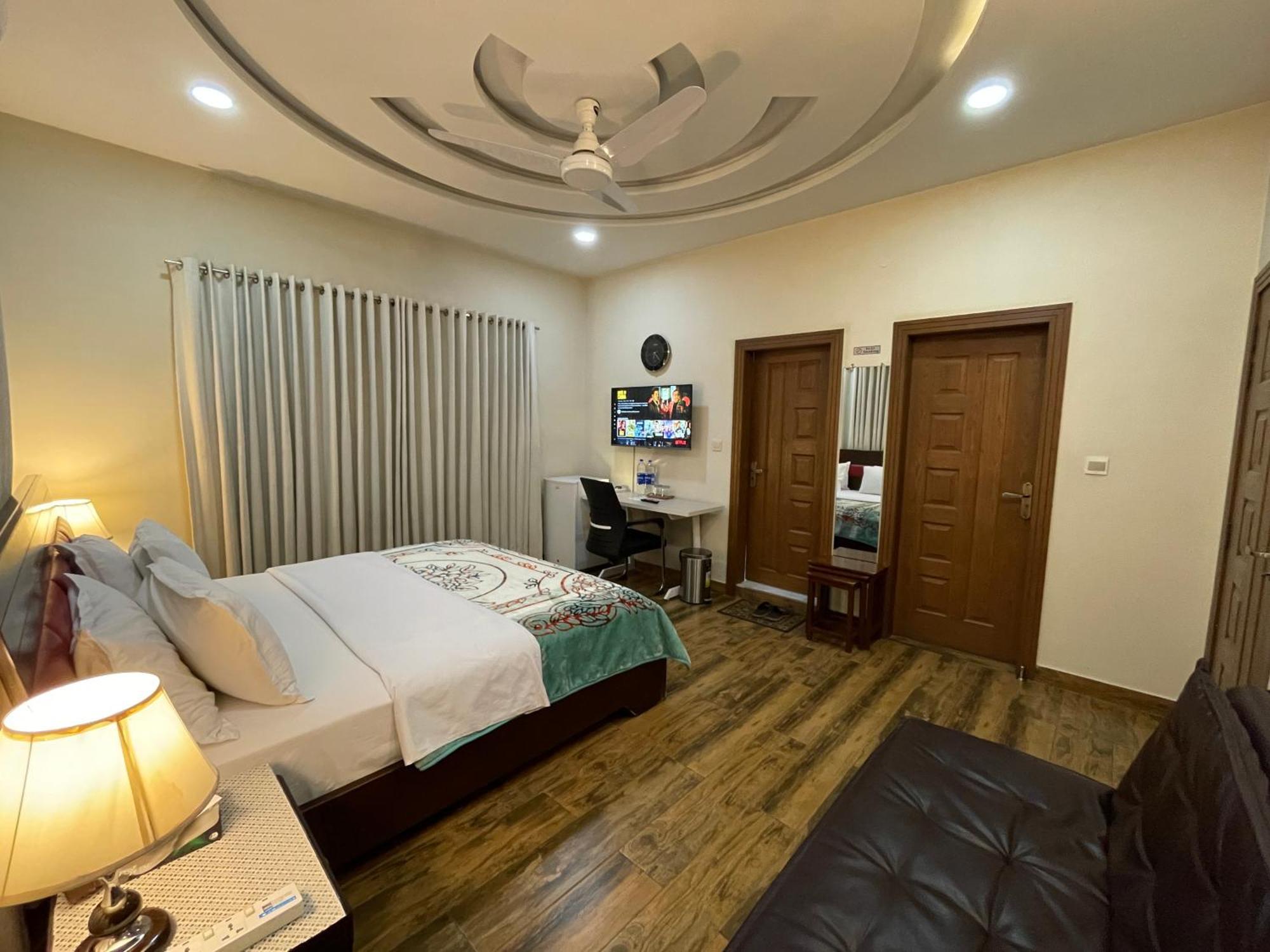 Alpha Guest House Rawalpindi Buitenkant foto
