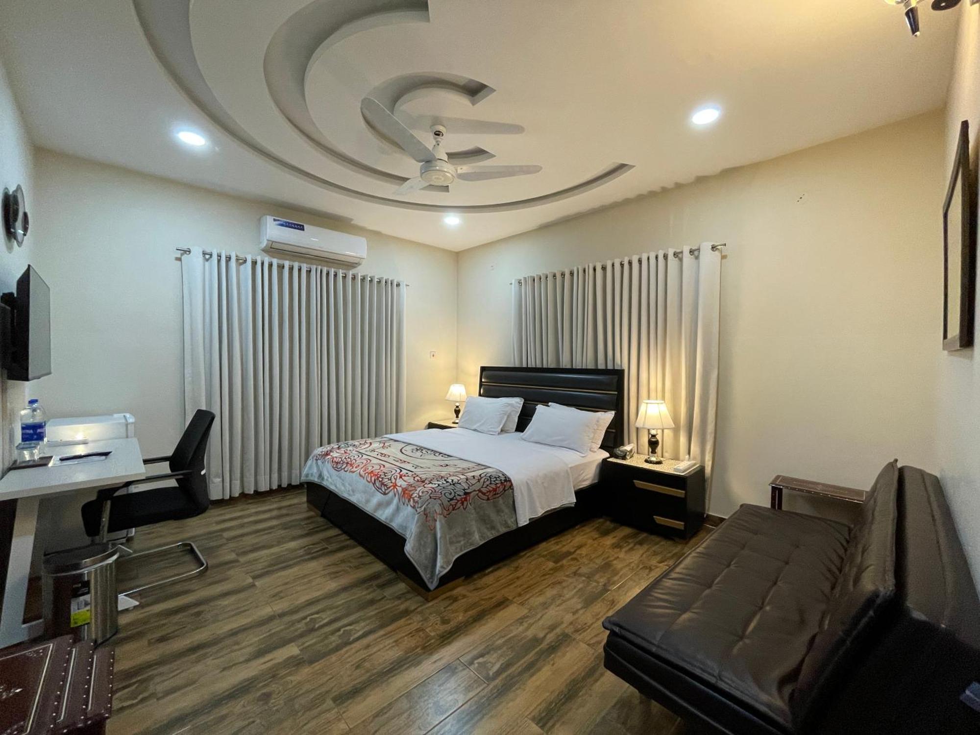 Alpha Guest House Rawalpindi Buitenkant foto
