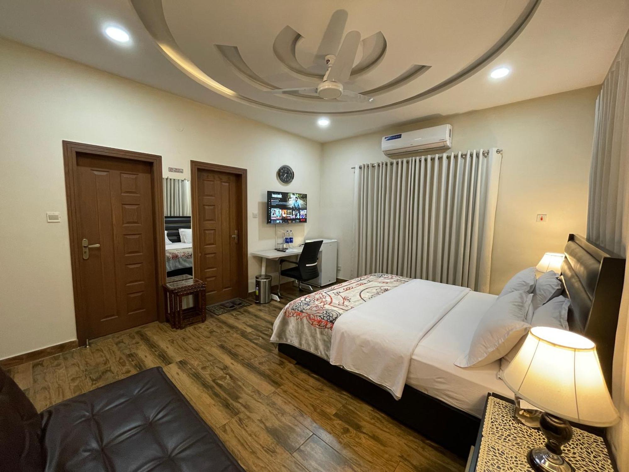 Alpha Guest House Rawalpindi Buitenkant foto