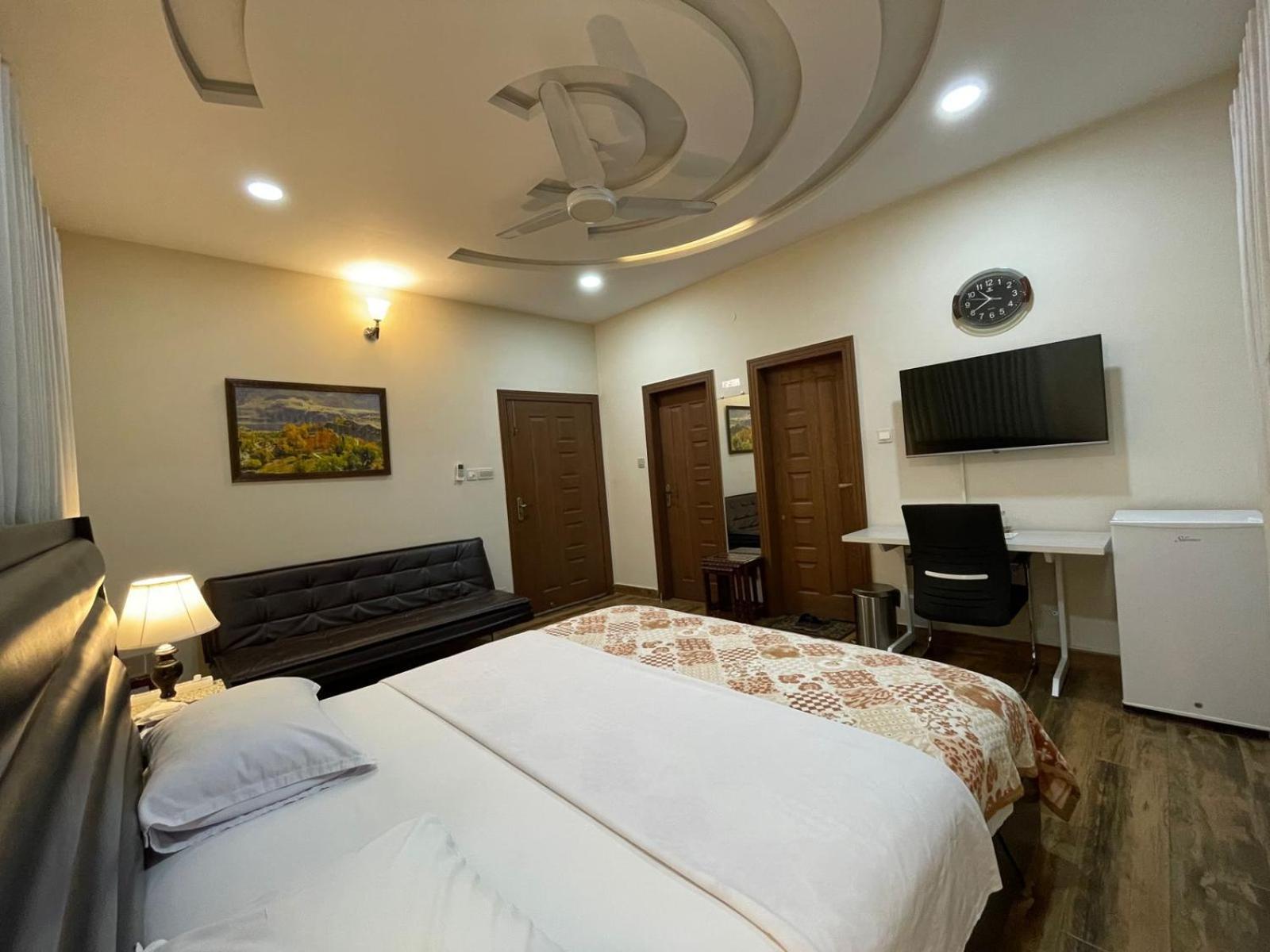 Alpha Guest House Rawalpindi Buitenkant foto