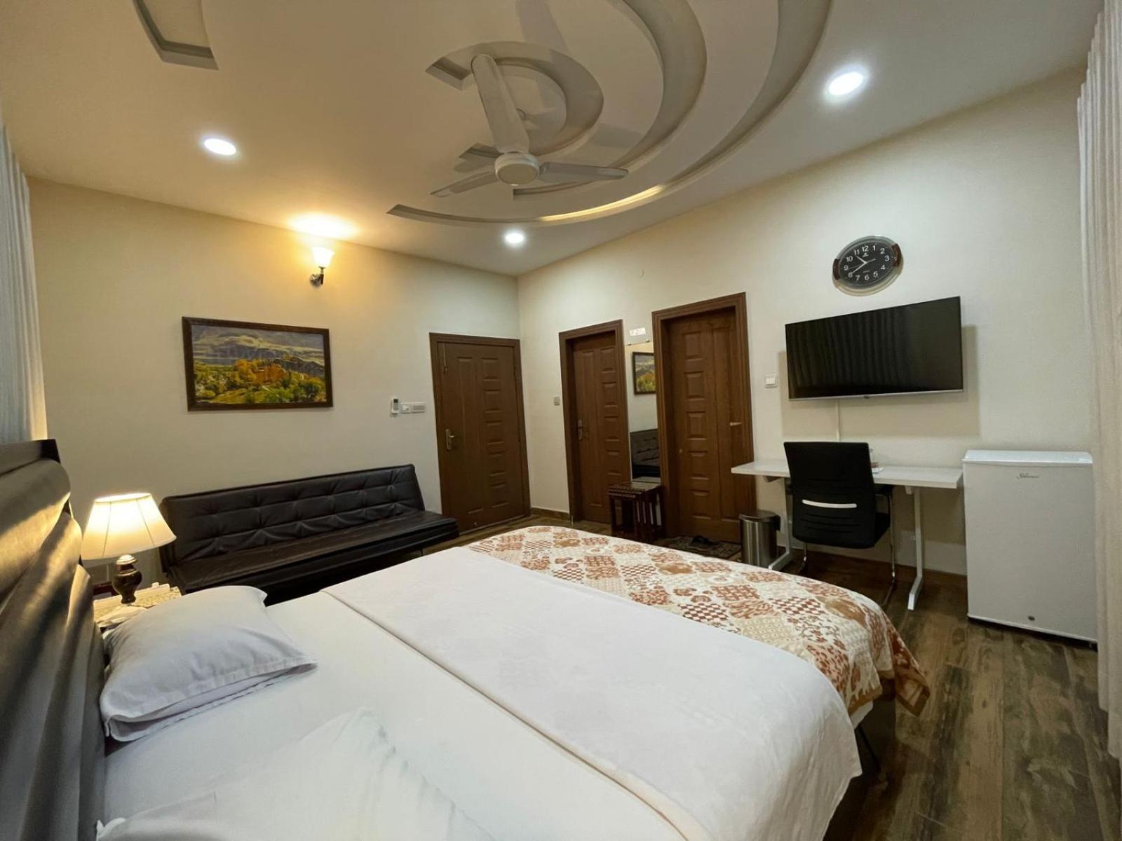 Alpha Guest House Rawalpindi Buitenkant foto