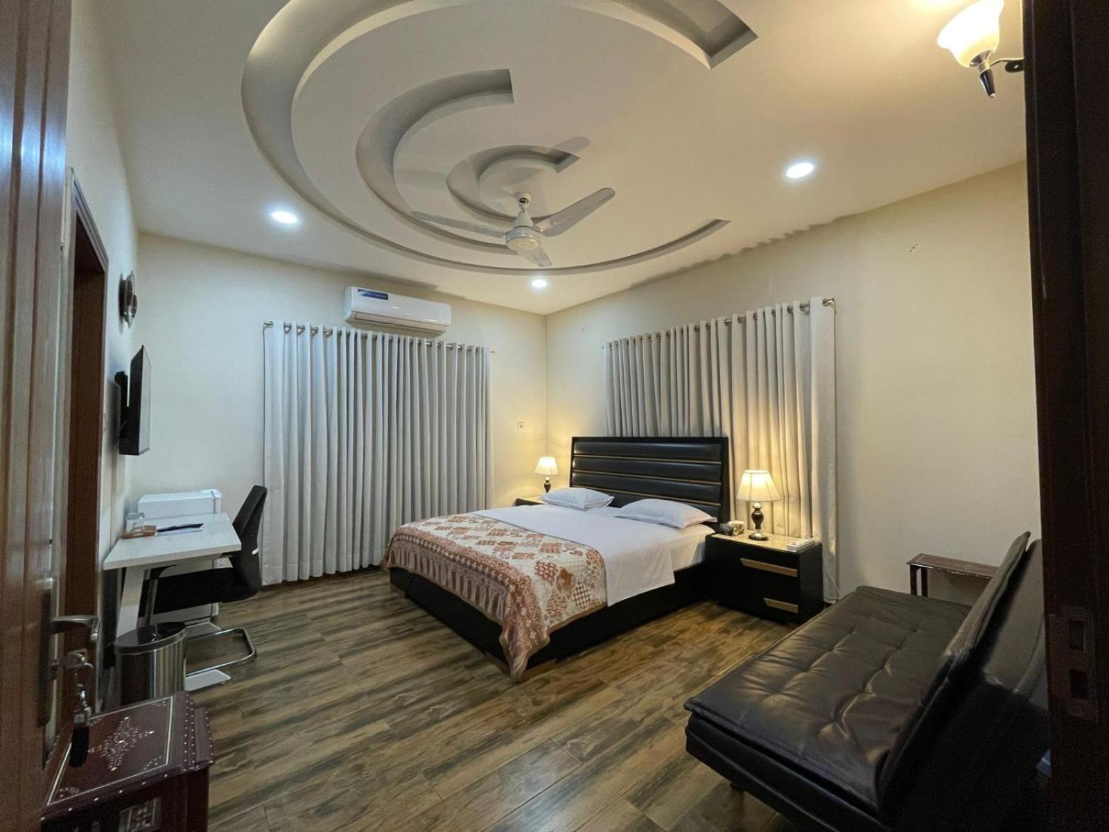 Alpha Guest House Rawalpindi Buitenkant foto